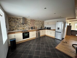 Fridge, microwave, oven, stovetop - « Maison du Bon Air »3 Étoilesvue Mer (Wimereux)