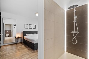1 chambre, fer et planche Ă repasser, Wi-Fi, draps fournis