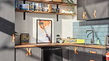 Fridge, microwave, stovetop, coffee/tea maker