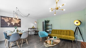 Unclassified image, 5 of 35, button - Chic, Spacious Apartment with Garden in the Heart of London (London)