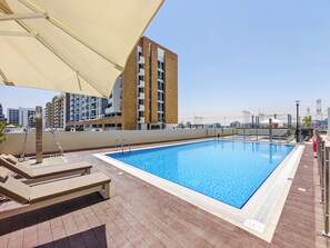 Outdoor pool - Condo With Burj Khalifa View In City (Dubai)