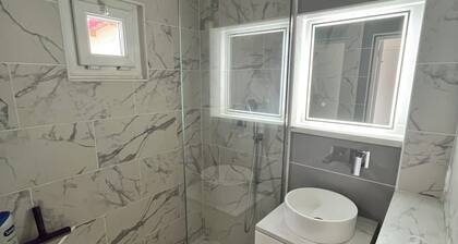 Appartement Cosy au Coeur des Maisons de Champagne Avec Jardin Privé de 110m2