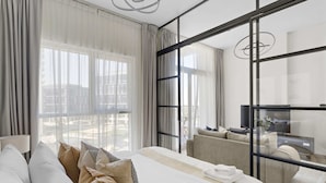 Design Apartment, 1 Bedroom, Balcony, City View | 1 bedroom, Egyptian cotton sheets, premium bedding, in-room safe - Silkhaus Socio Towers Dubai Hills (Dubai)