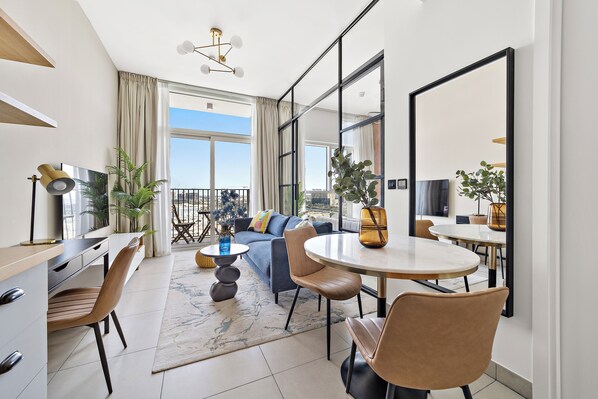 Royal Apartment, 1 Bedroom, Balcony, City View | Interior - Silkhaus Socio Towers Dubai Hills (Dubai)