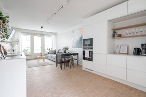 Premier Apartment, Courtyard View | Private kitchen - Modern 3BR Apartment with Best Location (Tampere)