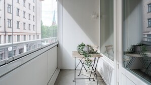 Premier Apartment, Courtyard View | Terrace/patio - Modern 3BR Apartment with Best Location (Tampere)