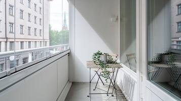 Premier-huoneisto, näköala pihalle | Terassi/patio