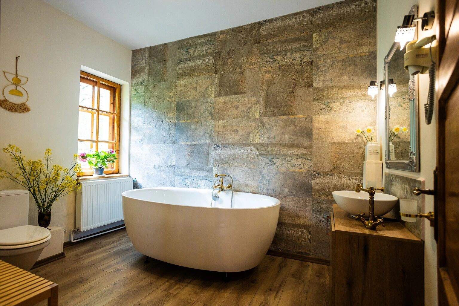 Habitación doble | Baño | Bañera y ducha independientes y bañera profunda