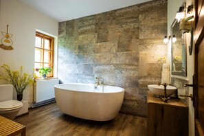 Double Room | Bathroom | Separate tub and shower, deep soaking tub, rainfall showerhead - Villa Alba by Akasha Retreat (Bran)