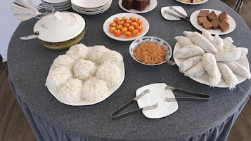 Daily local cuisine breakfast (USD 3 per person)