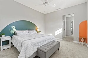4 bedrooms, desk, iron/ironing board, free WiFi