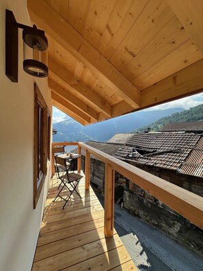 Property grounds - Pilànous Residence - E-Alpine Suite - Swiss Alps (Haute-Nendaz)