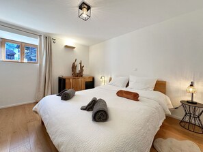 1 室のベッドルーム、WiFi (無料)、ベッドシーツ