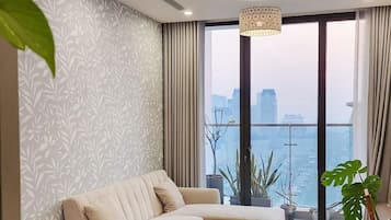 Economy Apartment | Living area