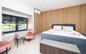 1 habitación y caja de seguridad en la habitación 