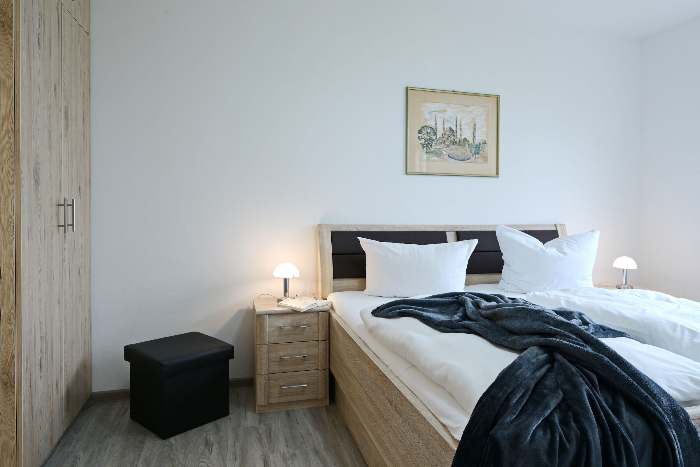 1 bedroom, travel cot, free WiFi, bed sheets