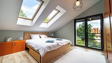 4 habitaciones, escritorio, wifi y ropa de cama