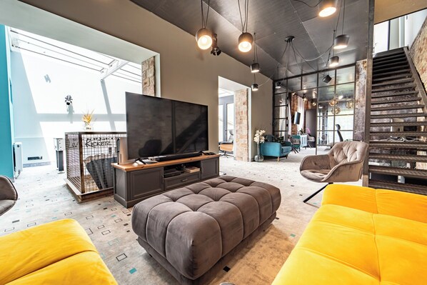 Interior - Welcome to your dream retreat at our exquisite loft-style villa. (Budapest)