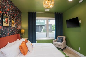 4 soverom, skrivebord, strykejern/-brett og wi-fi (inkludert)