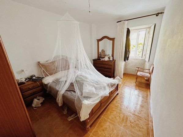 6 Schlafzimmer, Bügeleisen/Bügelbrett, WLAN, Bettwäsche