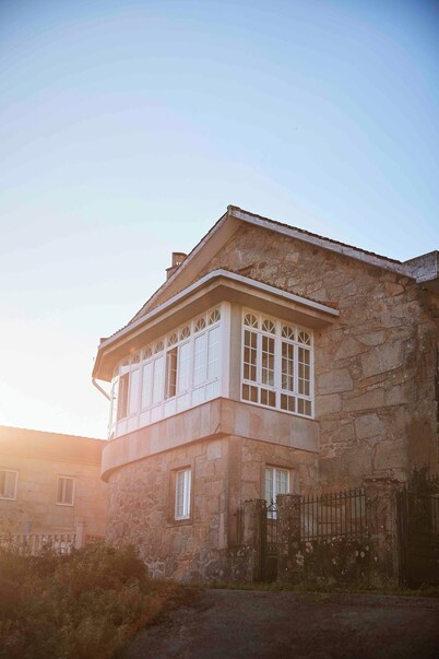 Villa de 6 Dormitorios con Vistas al mar y Jardín