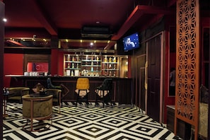 Bar (on property) - Hotel Maanvad Garh - V One pride by Noww Hotels (Udaipur)