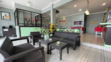 Kawasan tempat duduk lobi