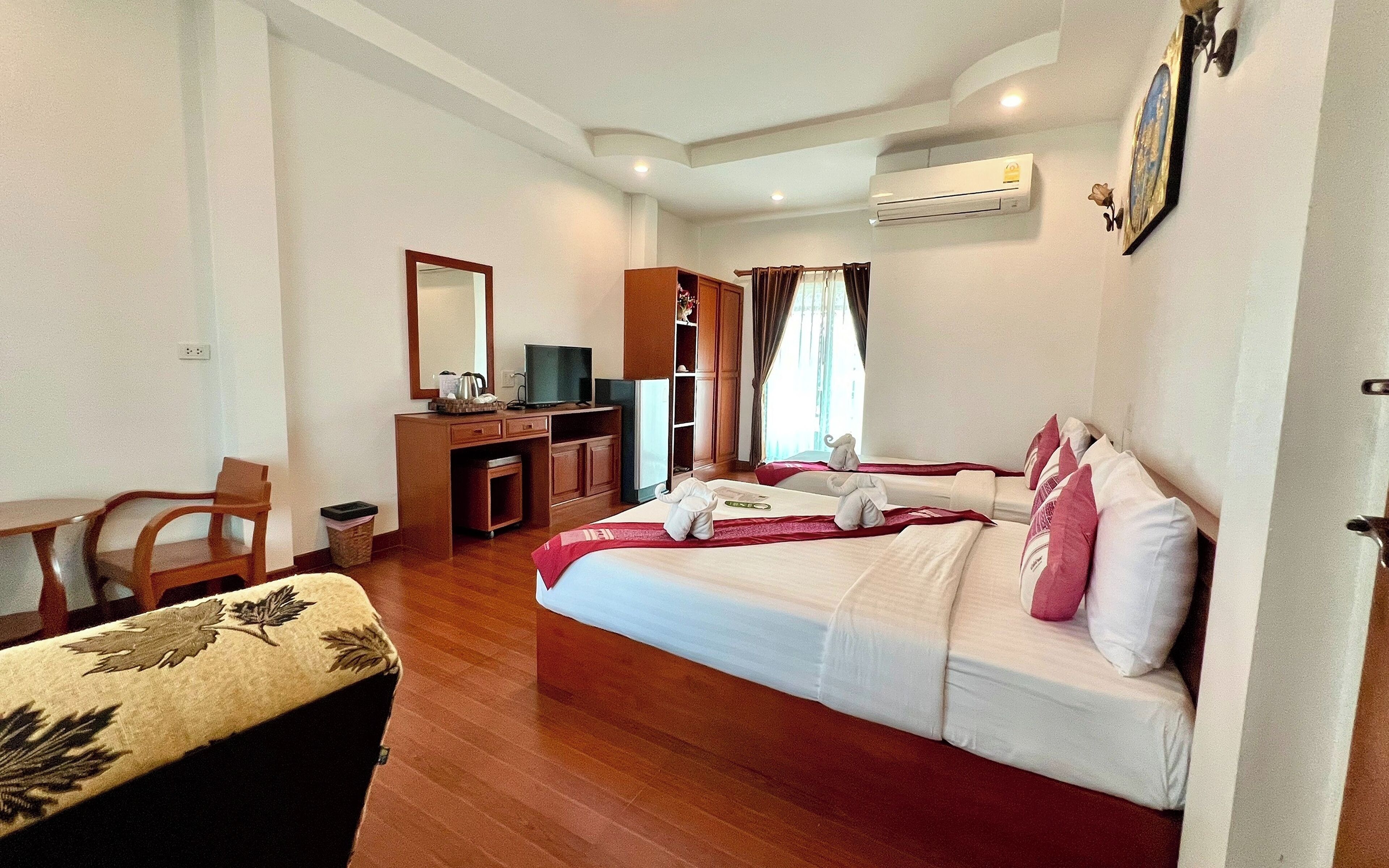Deluxe Triple Room