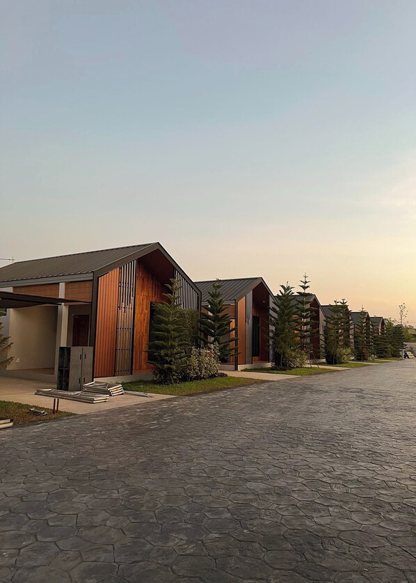 Exterior - Triple M Resort (Udon Thani)