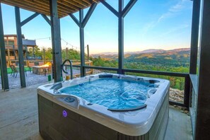 Outdoor spa tub - Luxury 5BR Mountain Lodge • Hot Tub & Views (Sevierville)