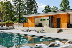 Pool - Level Up | Hot Tub + Fireplace + Fire Pit + Dogs (Young Harris)