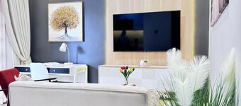 ザ クロフト ホームズ