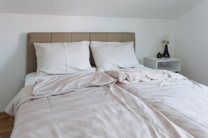 4 chambres, chambres insonorisées, fer et planche à repasser, Wi-Fi