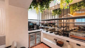 Desayuno buffet incluido todos los días