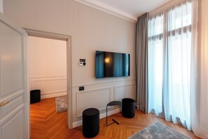 1 habitación y artículos del minibar gratis 