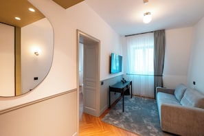 1 bedroom, free minibar items, in-room safe, desk