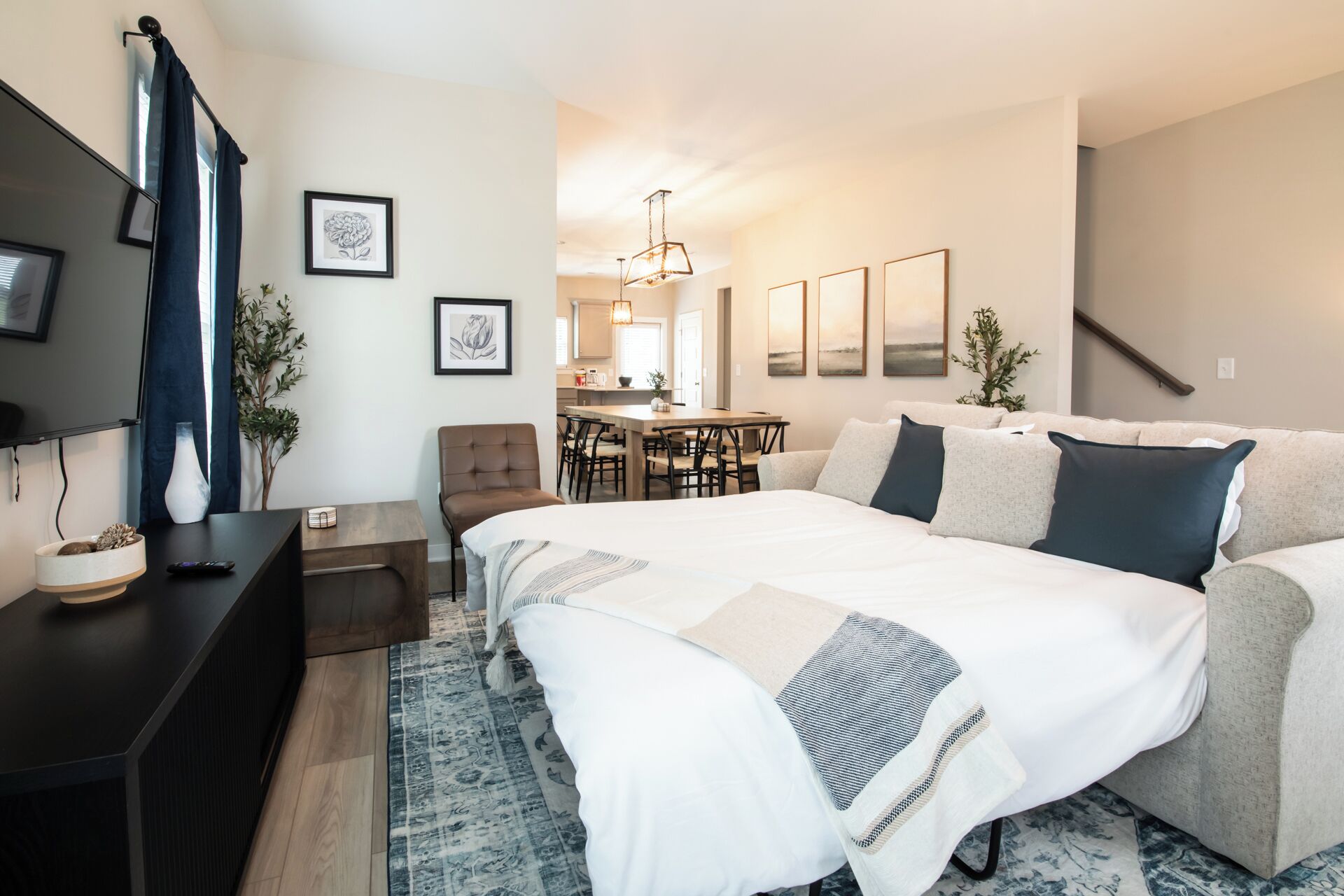 5 habitaciones, tabla de planchar con plancha y wifi gratis 