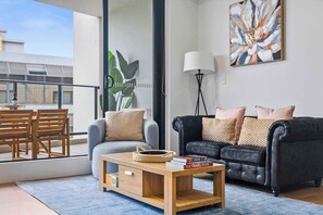 テレビ、書斎 / ワークス��ペース