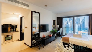 Ảnh chưa phân loại, 5 trong số 15 ảnh, nút