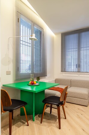 Dining - Chic e Centrale a Milano (Milano)