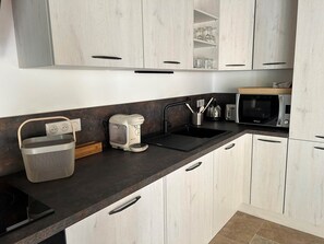 Fridge, microwave, oven, dishwasher