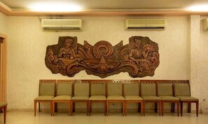 Àrea amb seients del vestíbul