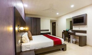 Egyptian cotton sheets, premium bedding, in-room safe, free WiFi - FabHotel Prime Sukh (Mumbai)