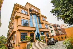 Exterior - FabHotel Prime The Rivlet MG Road (Gurugram)