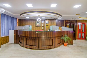Reception - FabHotel Prime The Rivlet MG Road (Gurugram)