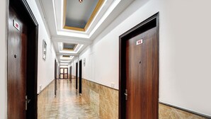 Lobby - Fabhotel Prime The Rivlet Mg Road (Gurugram)