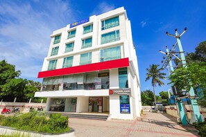 Exterior - FabHotel D Square OMR (Tirupporur)