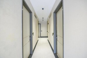 Lobby - FabHotel Prime Y Stay (Greater Noida)