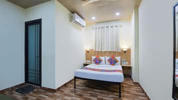 Deluxe Room | Egyptian cotton sheets, premium bedding, in-room safe, free WiFi