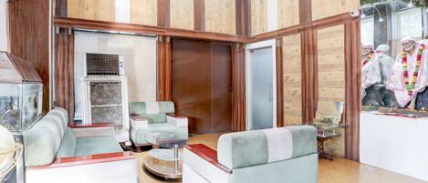 Sala de estar en el lobby